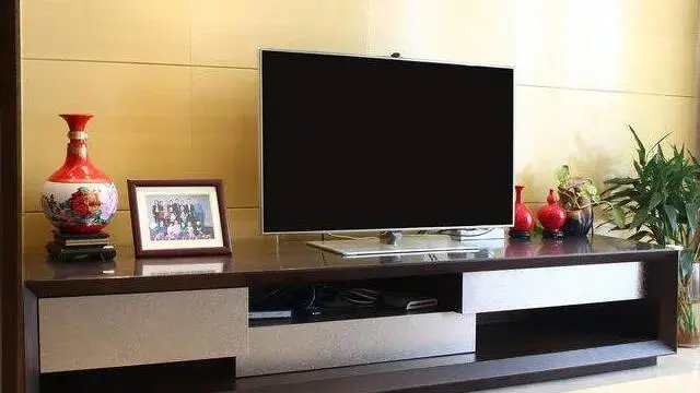 客厅背景墙怎样装修才能招财进宝，内行人都知道的风水知识！